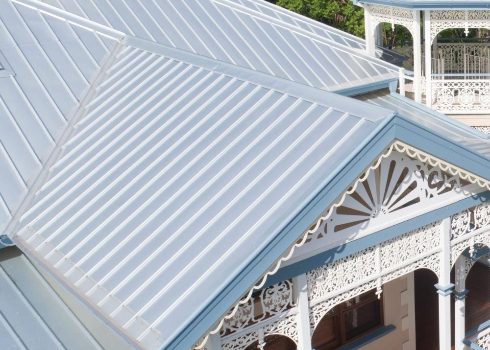 House with BAROQUE steel roofing manufactured from ZINCALUME steel