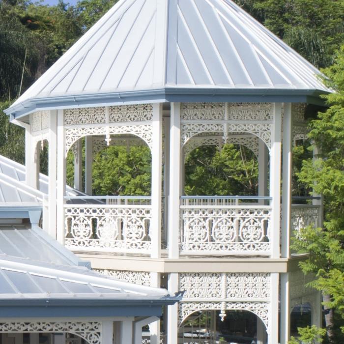 House with BAROQUE steel roofing manufactured from ZINCALUME steel