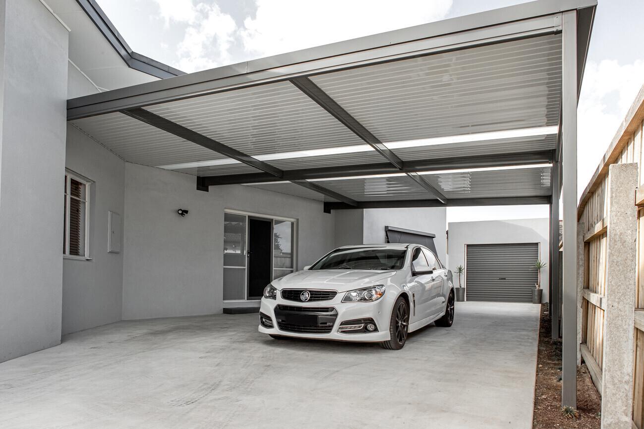 A carport in the Latrobe Valley featuring LYSAGHT FLATDEK® 310 roofing in Surfmist®