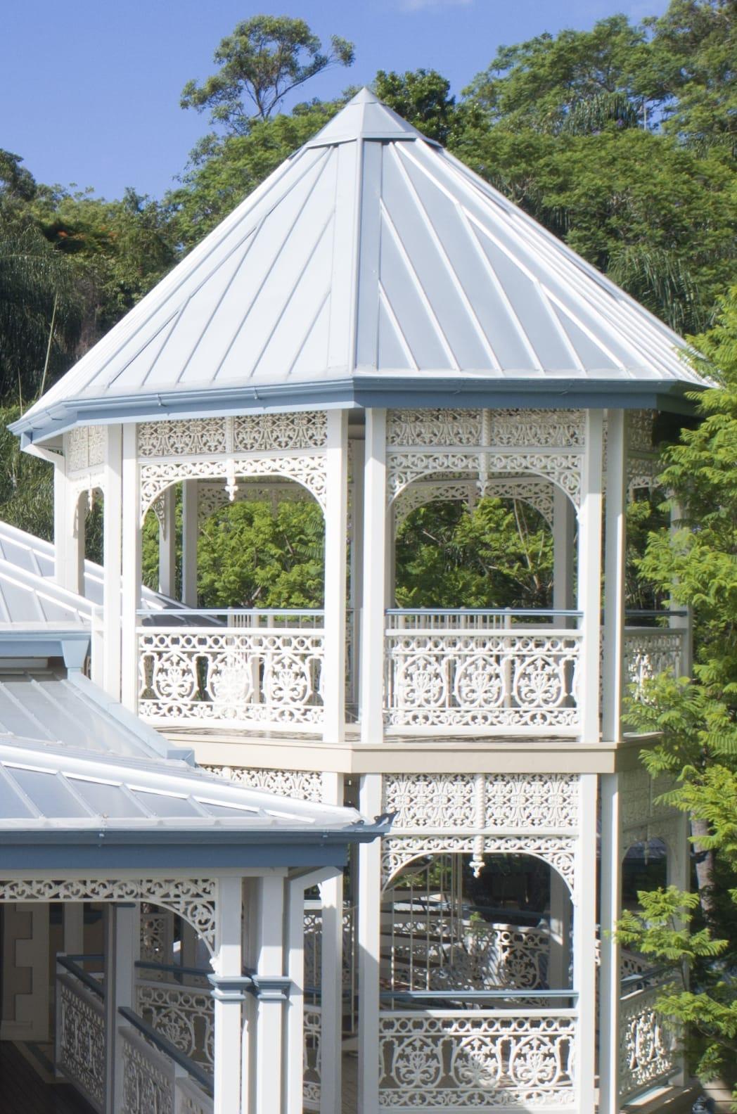 House with BAROQUE steel roofing manufactured from ZINCALUME steel